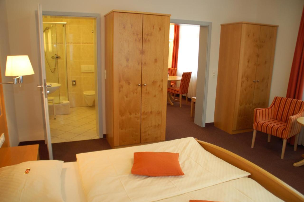 Landhotel Altes Wasserwerk Gbr Freinsheim Bilik gambar
