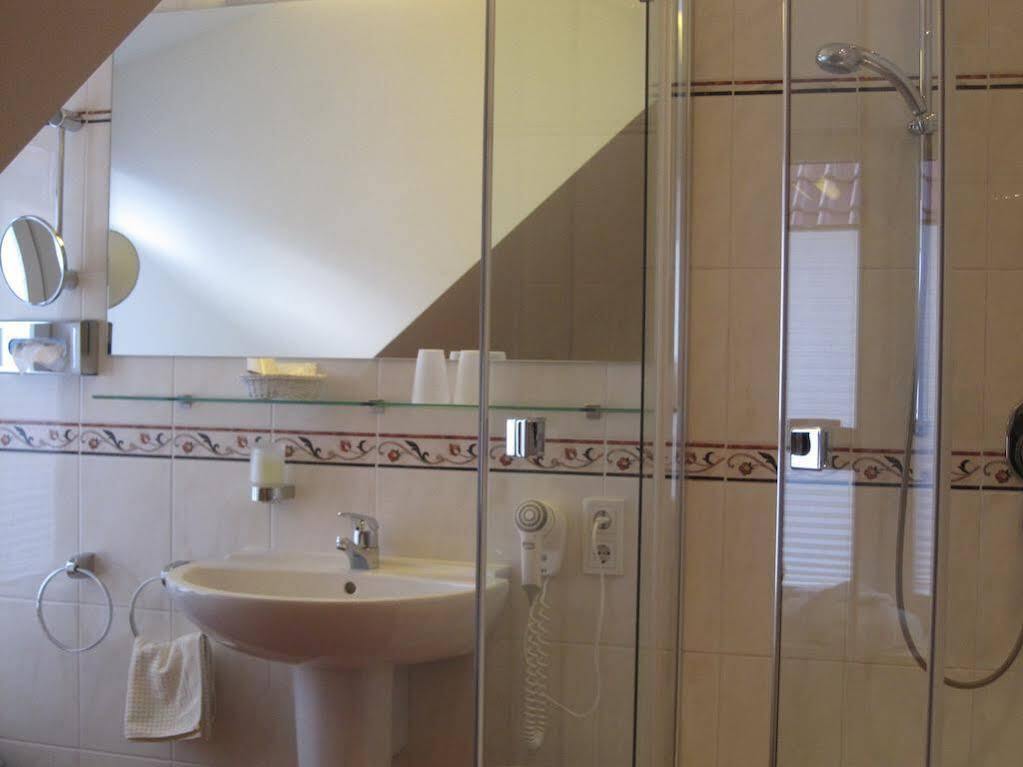 Landhotel Altes Wasserwerk Gbr Freinsheim Luaran gambar